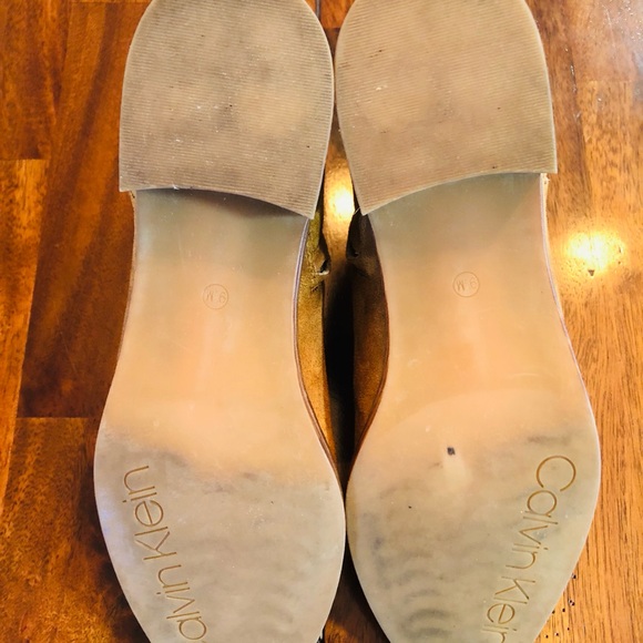 Calvin Klein Boots Dhara Brown Logo Buckle Ankle Booties Faux Suede I bought new - Picture 12 of 12